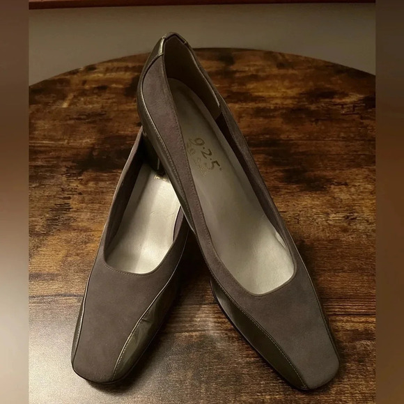 VINTAGE 9.2.5. So soft | womens heels, shoes. Size: 10M - Picture 1 of 11